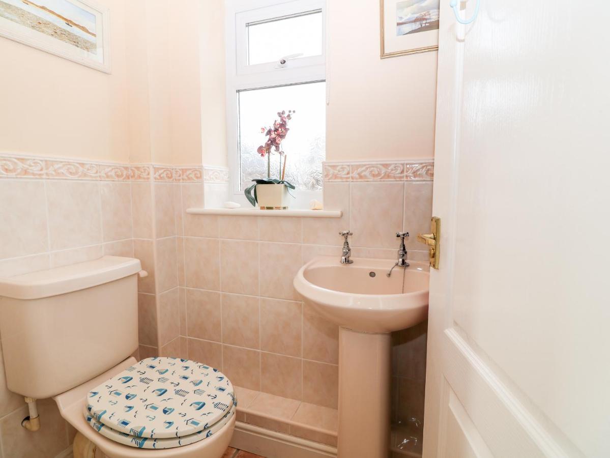 Seagull Cottage Holyhead Ngoại thất bức ảnh